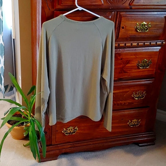 🍁NWT Women's Aritzia Wilfred Free Long Sleeve Knit Top - Picture 2 of 7